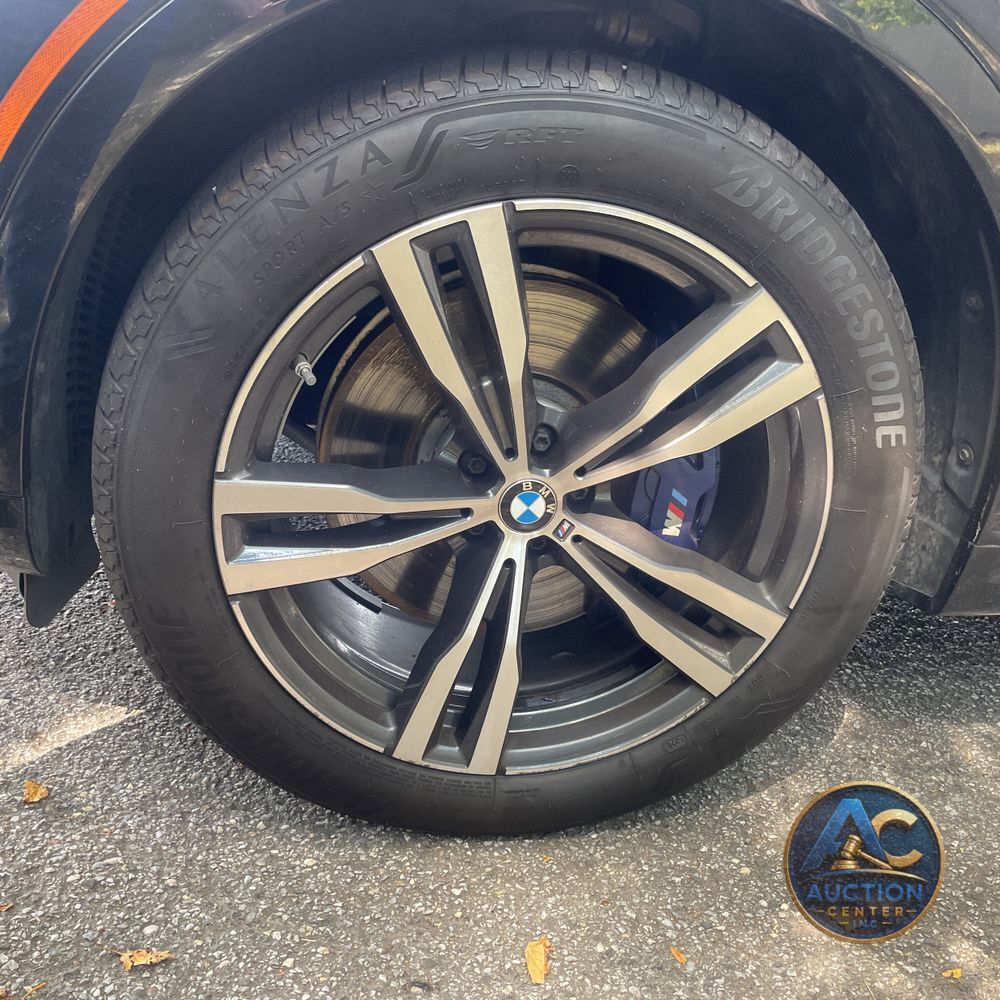 2023 BMW X7 M60i