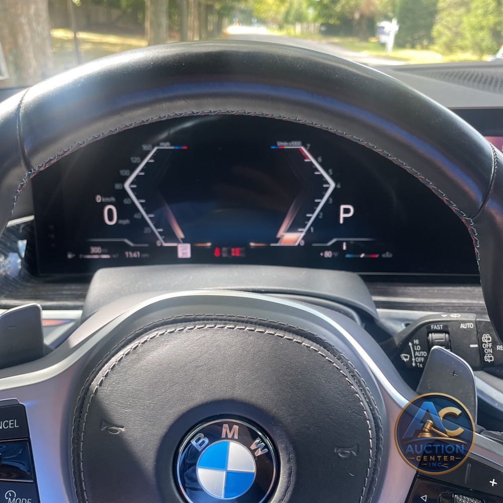 2023 BMW X7 M60i