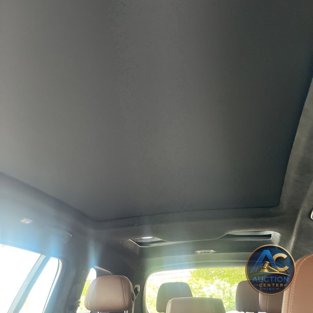 2023 BMW X7 M60i