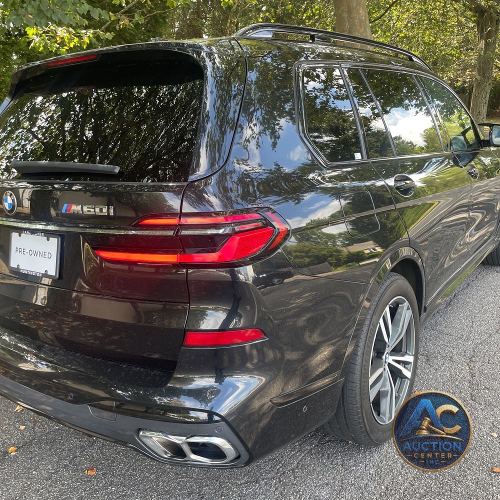 2023 BMW X7 M60i