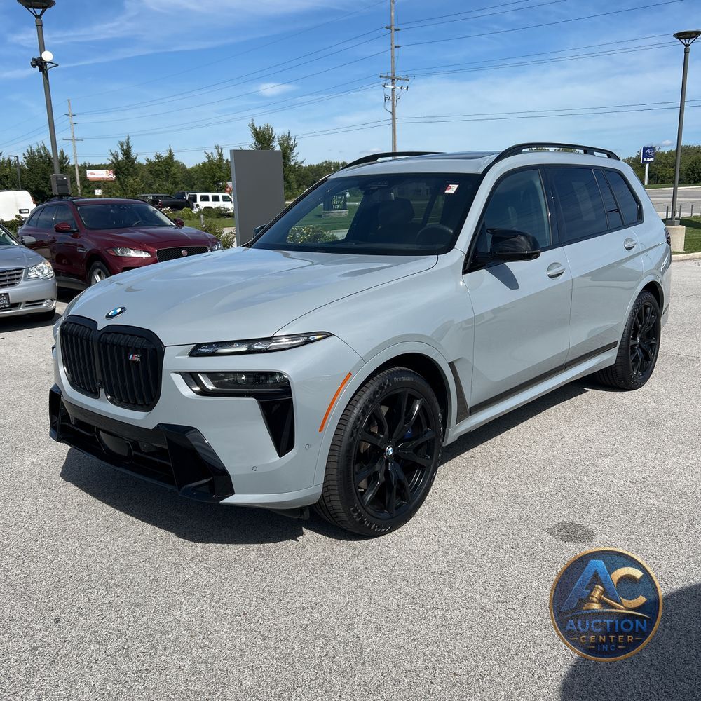 2024 BMW X7 M60i