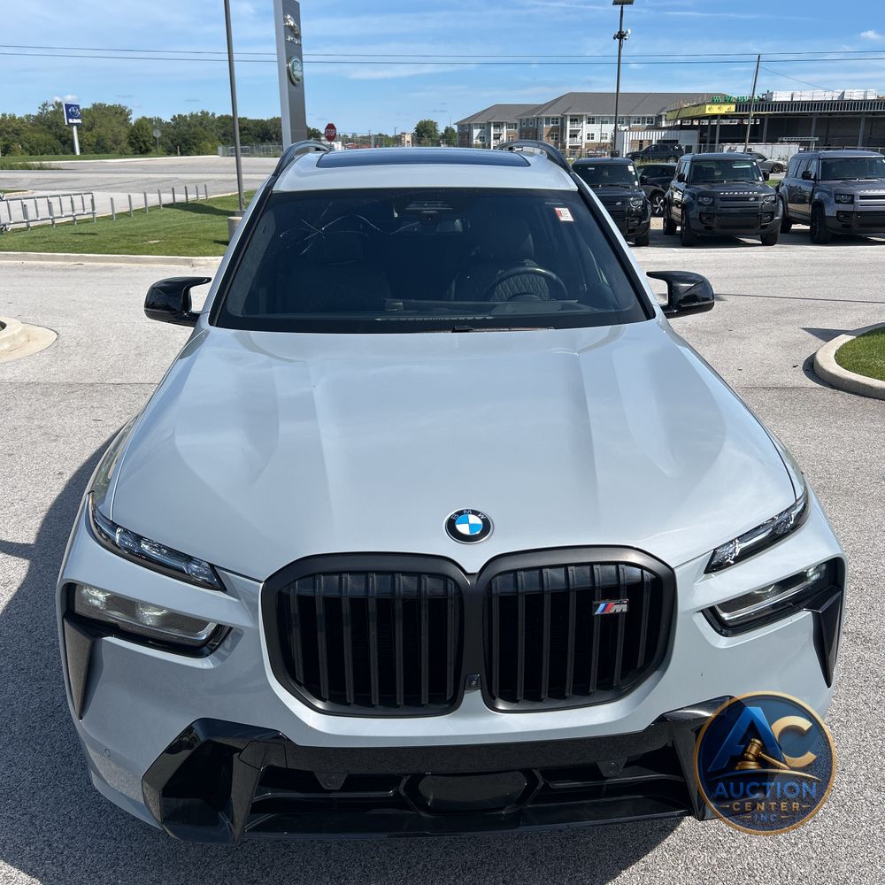 2024 BMW X7 M60i