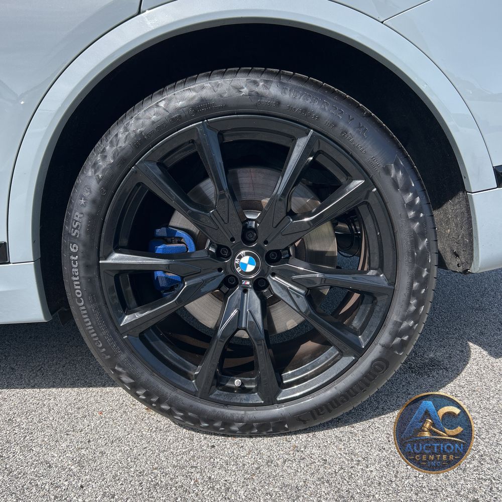 2024 BMW X7 M60i