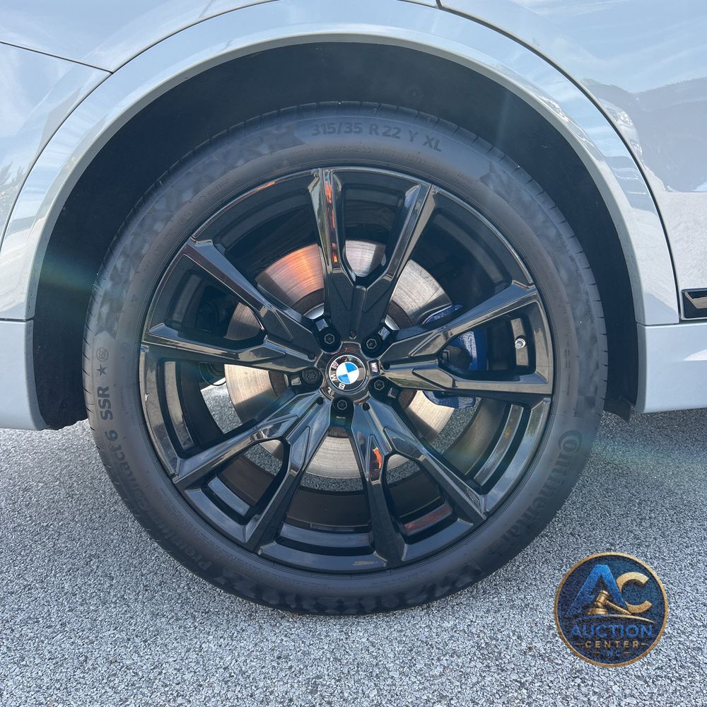 2024 BMW X7 M60i