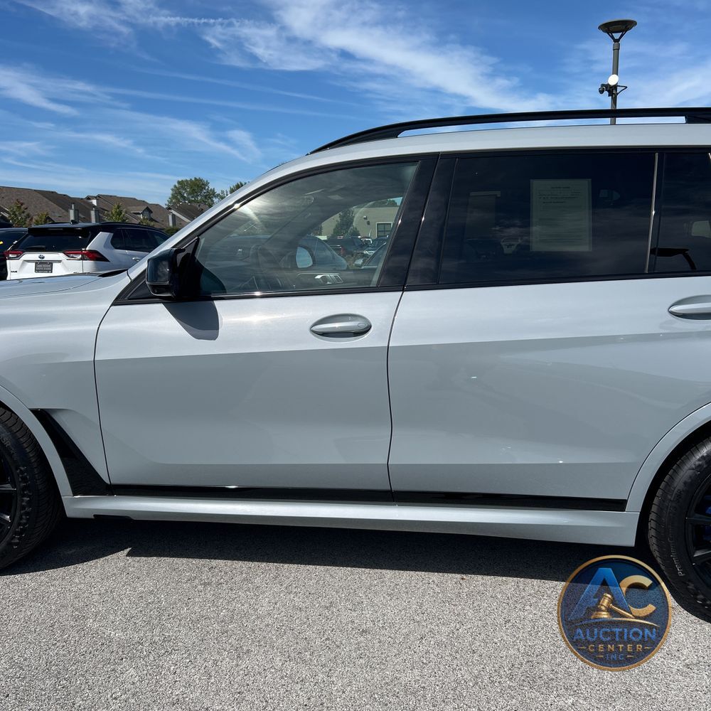 2024 BMW X7 M60i