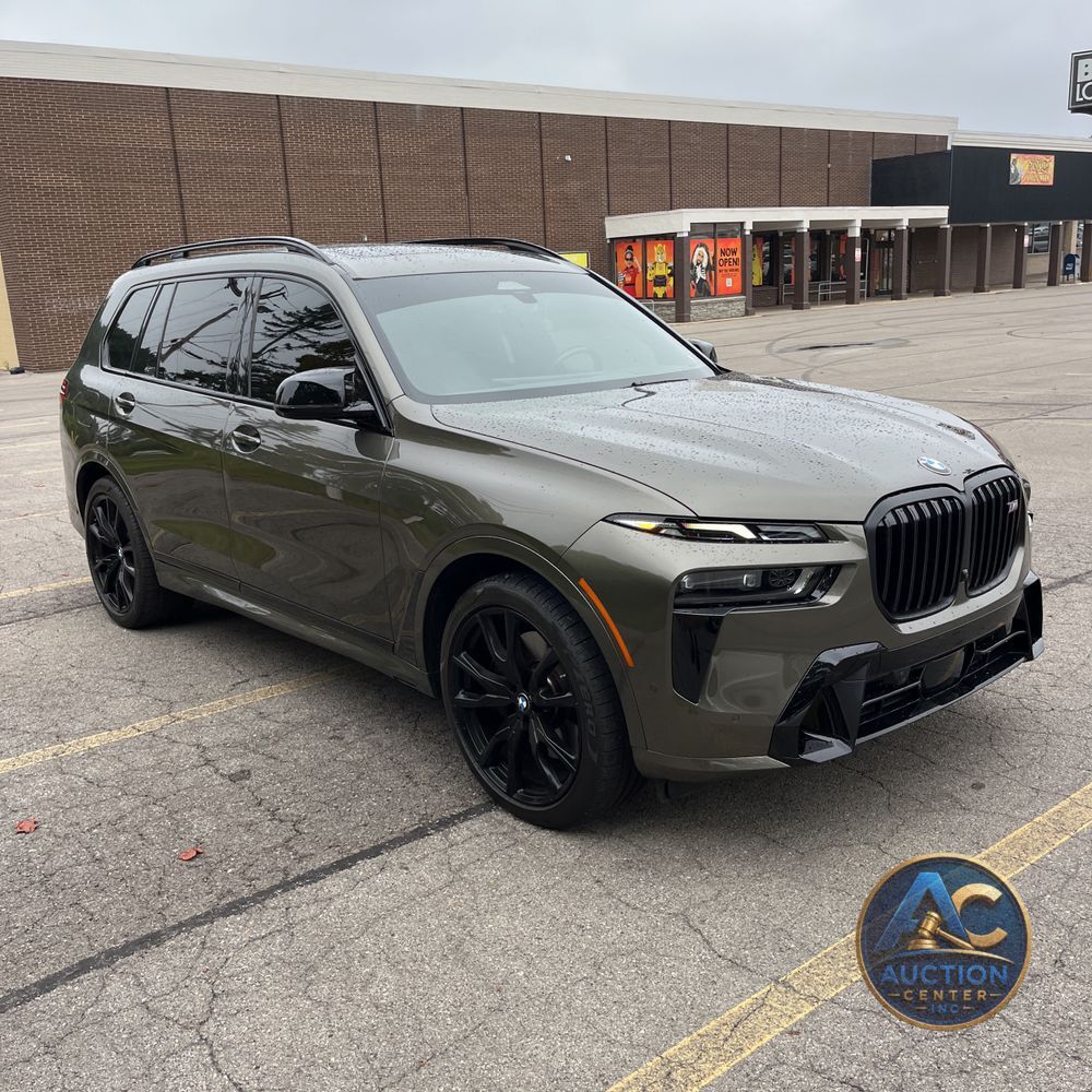 2024 BMW X7 M60i
