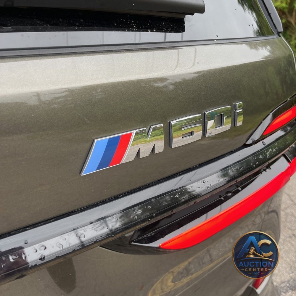 2024 BMW X7 M60i