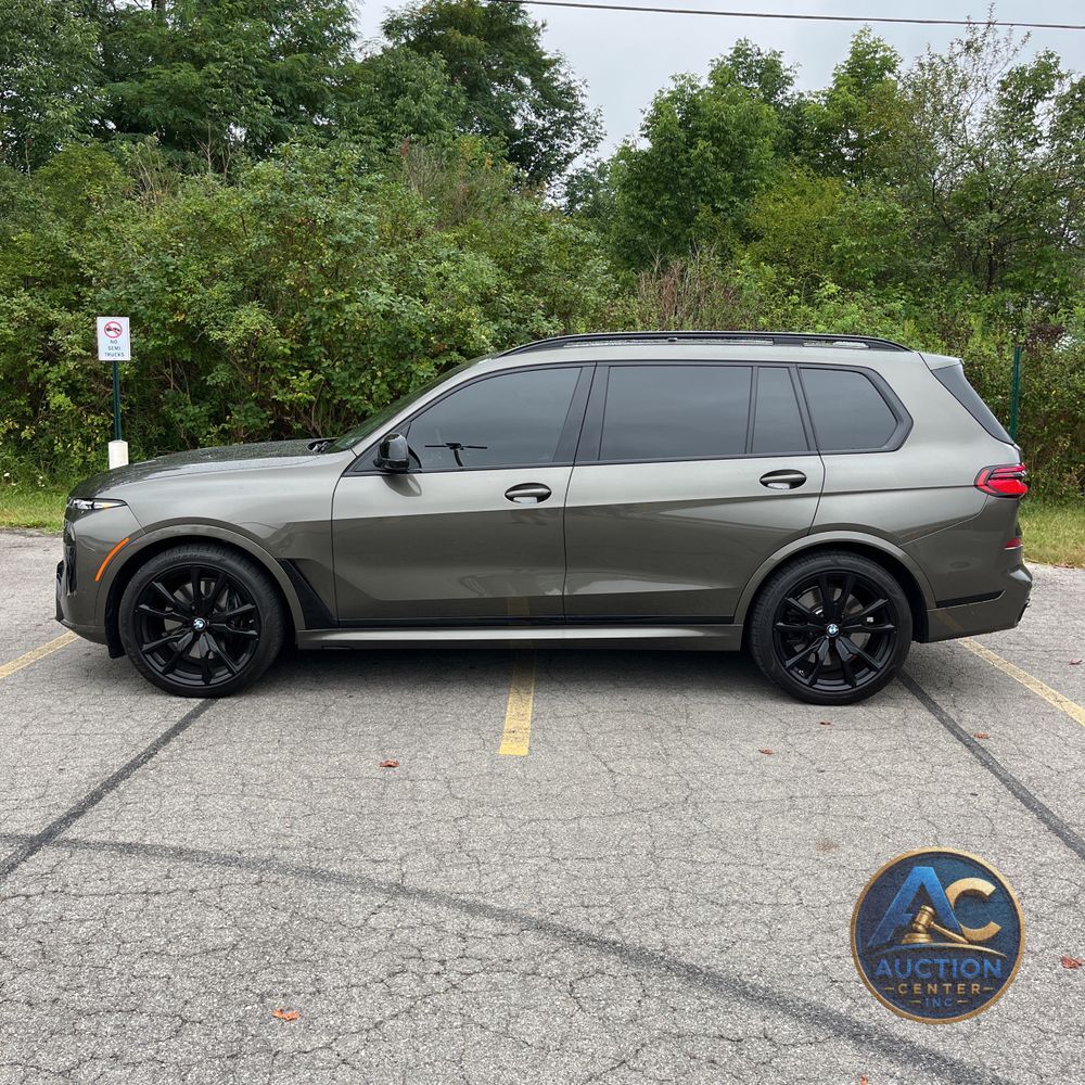 2024 BMW X7 M60i