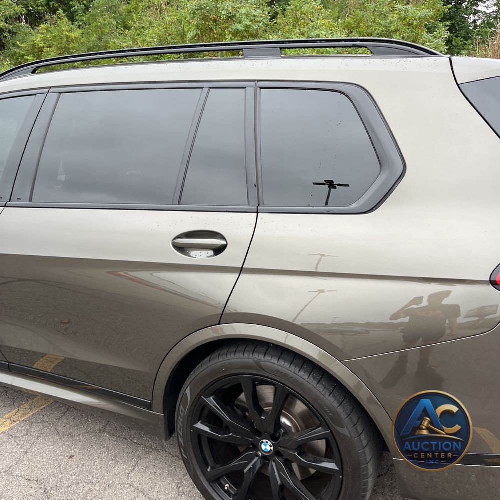 2024 BMW X7 M60i