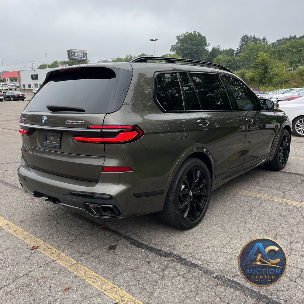 2024 BMW X7 M60i