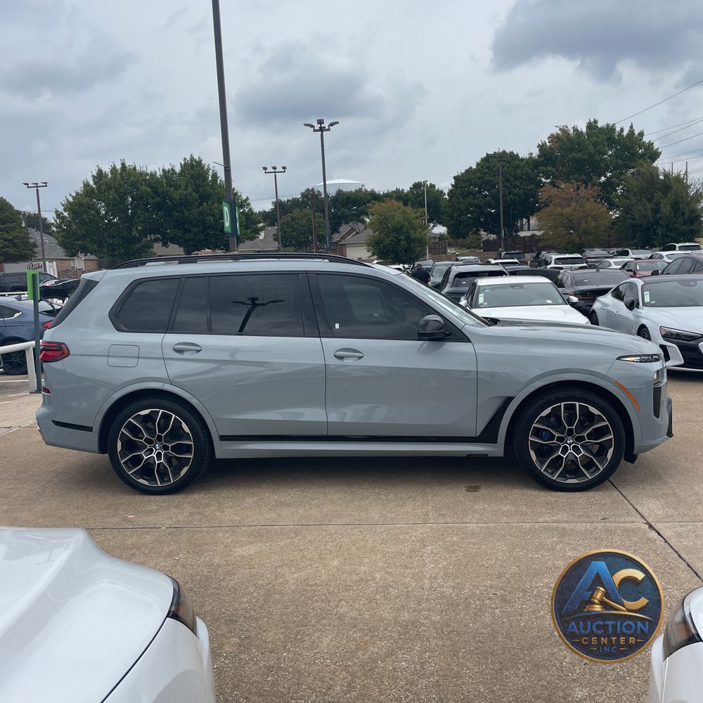 2025 BMW X7 M60i