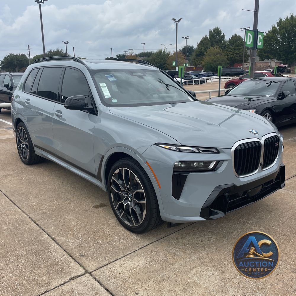 2025 BMW X7 M60i