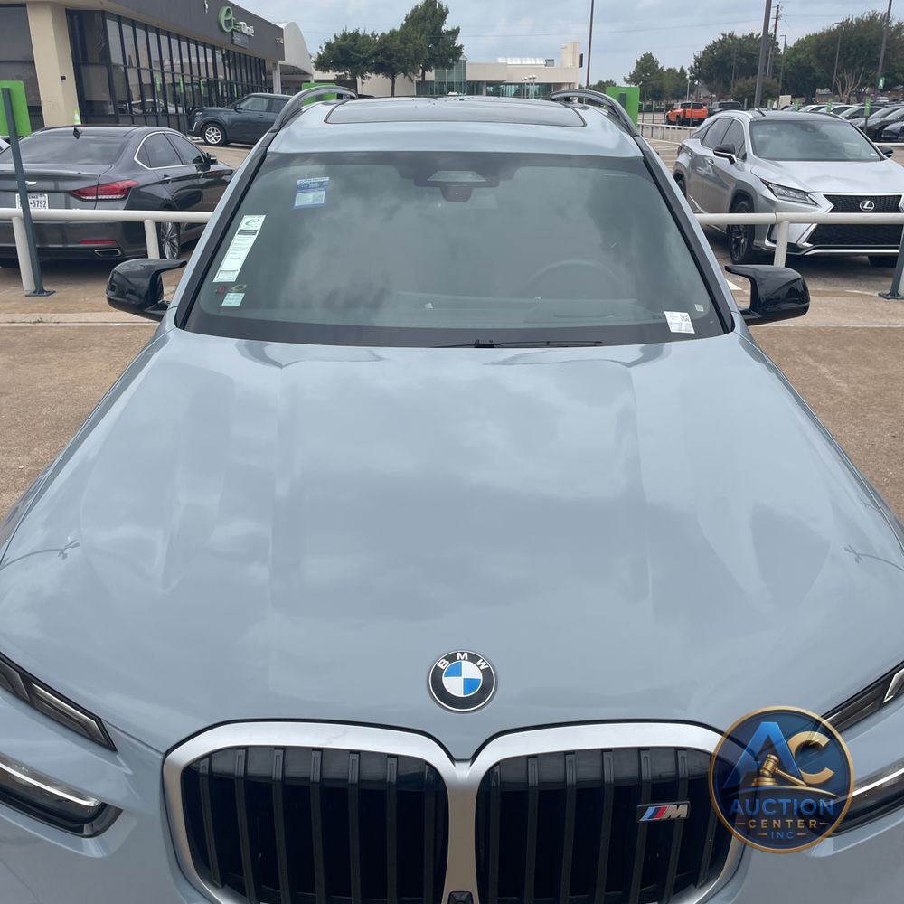 2025 BMW X7 M60i