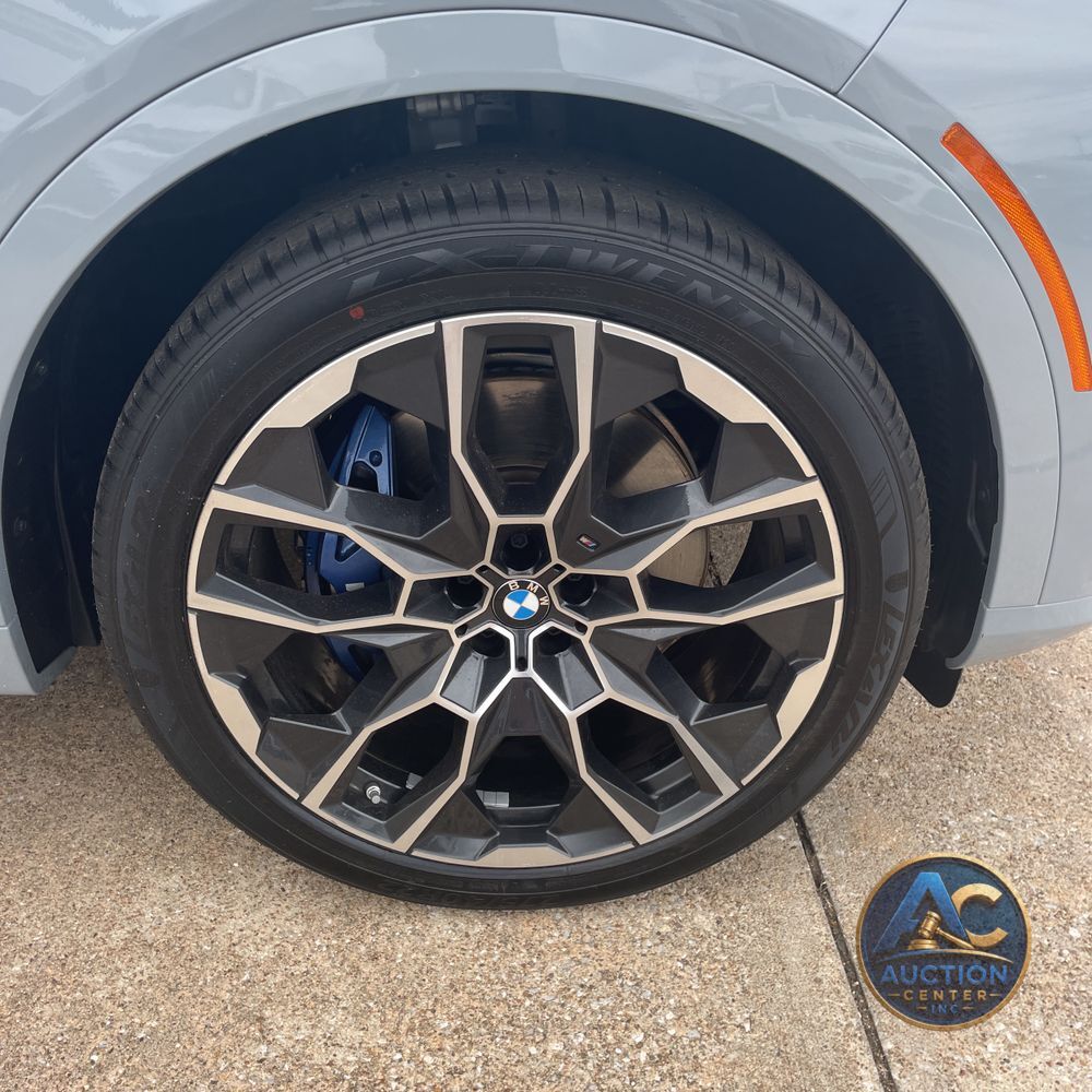2025 BMW X7 M60i