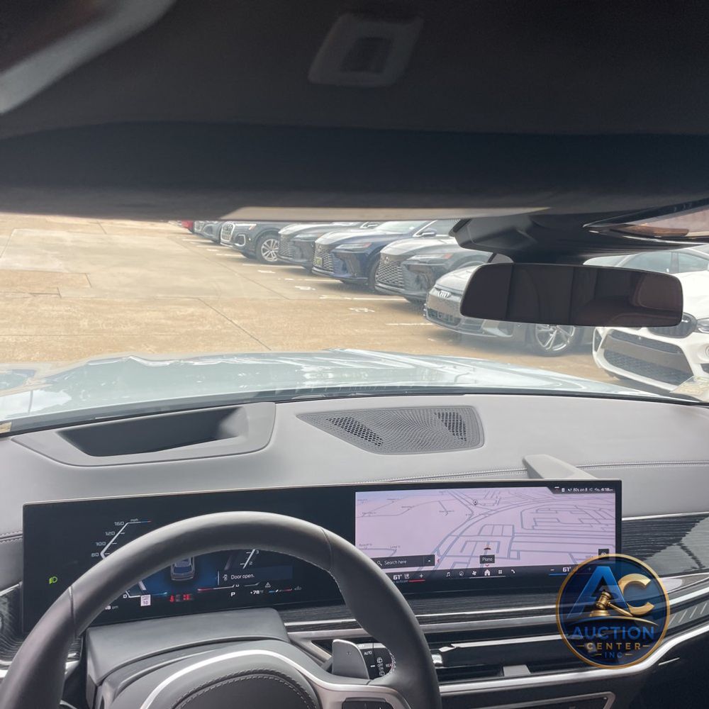 2025 BMW X7 M60i