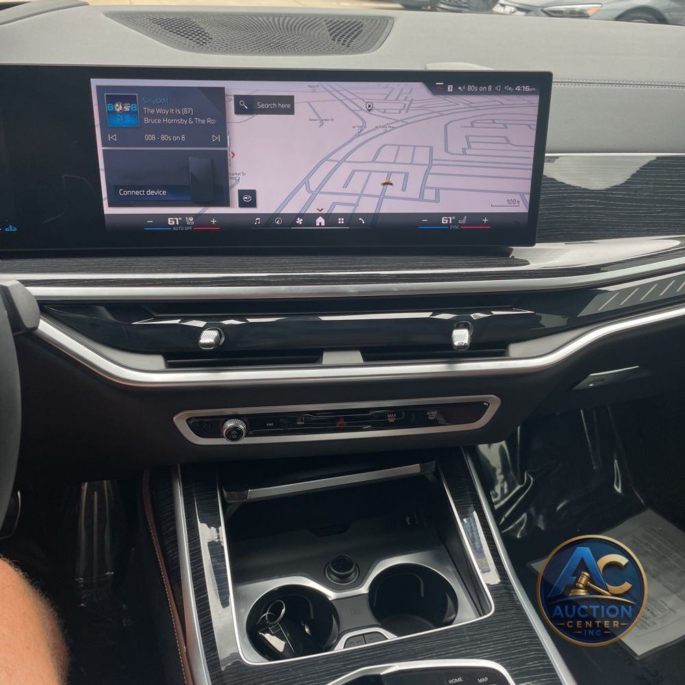 2025 BMW X7 M60i