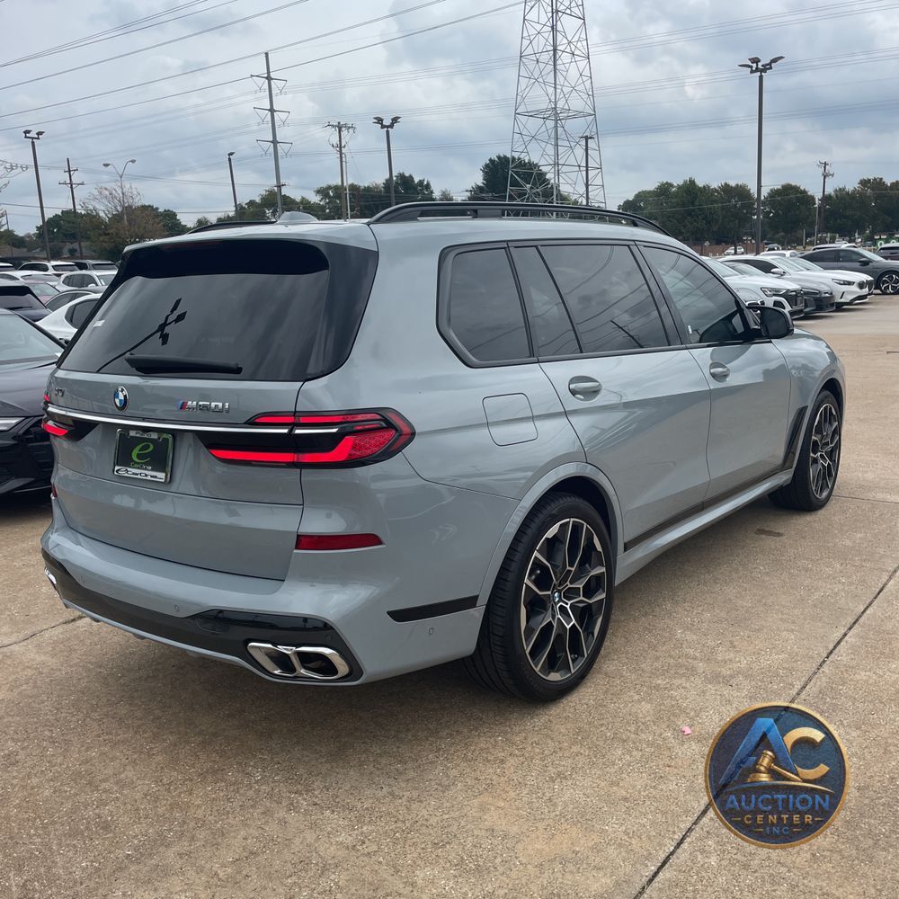 2025 BMW X7 M60i