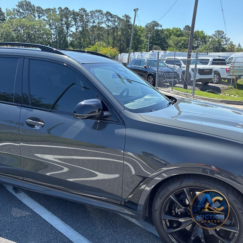 2023 BMW X7 M60i