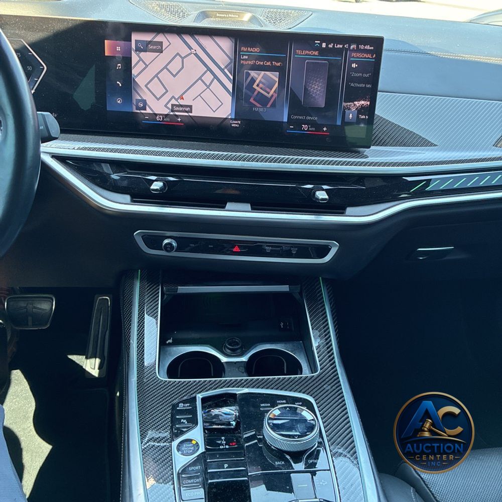2023 BMW X7 M60i