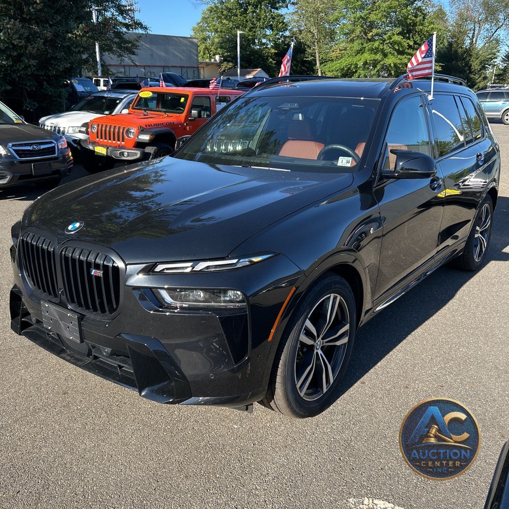 2025 BMW X7 M60i