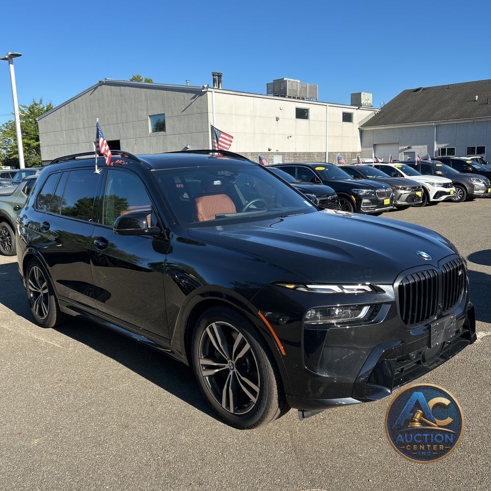 2025 BMW X7 M60i