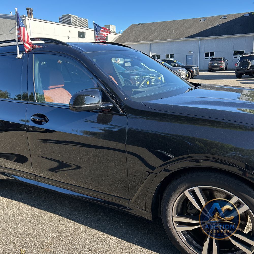 2025 BMW X7 M60i