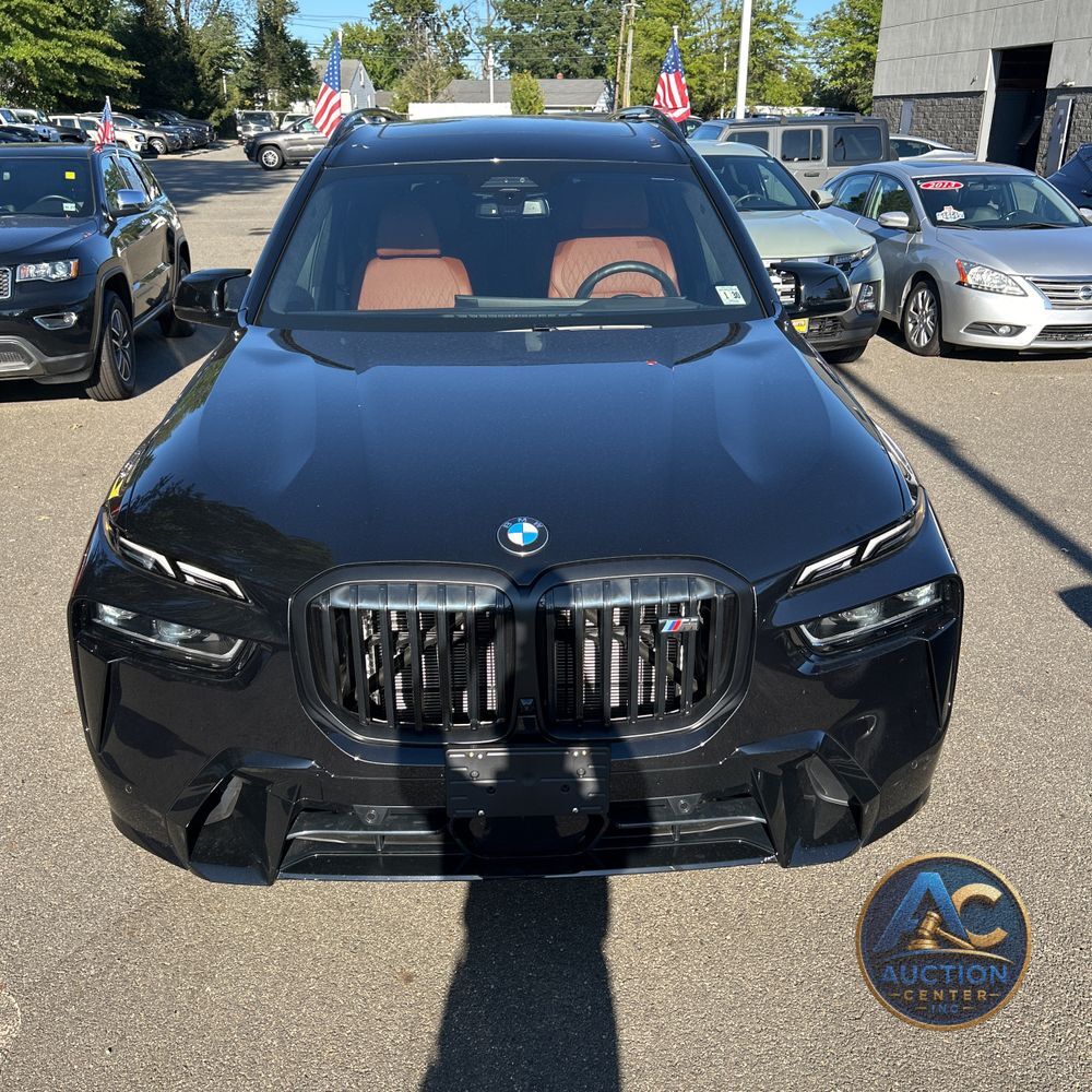 2025 BMW X7 M60i