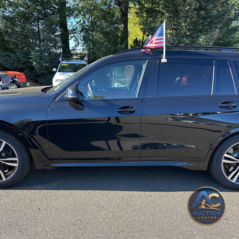 2025 BMW X7 M60i
