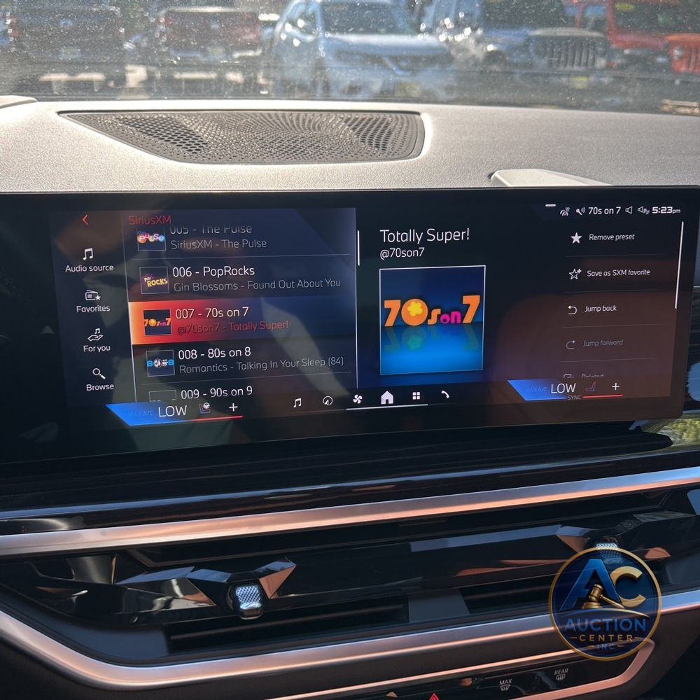 2025 BMW X7 M60i