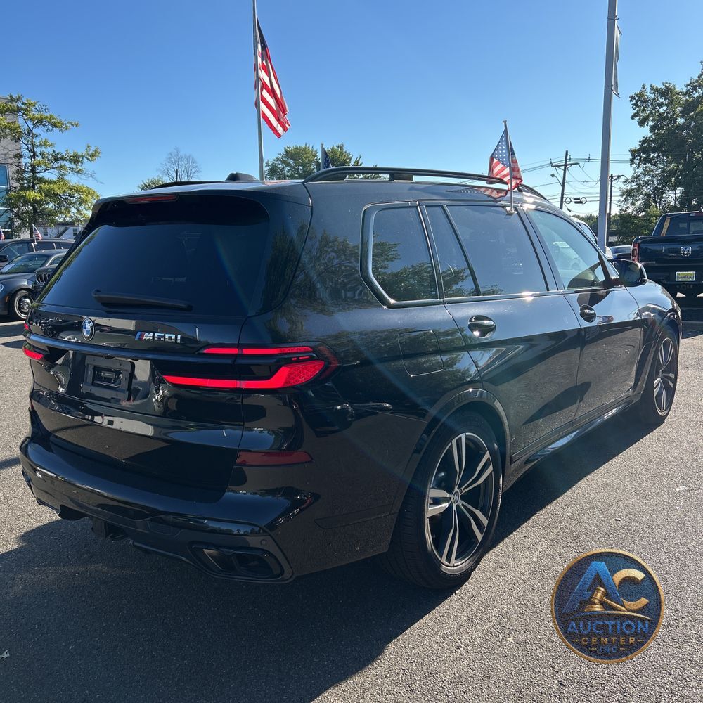 2025 BMW X7 M60i