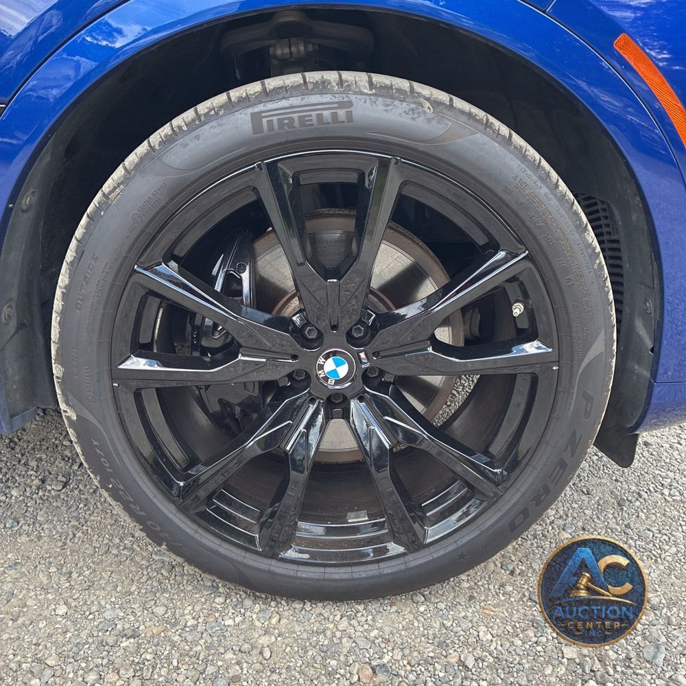 2023 BMW X7 M60i