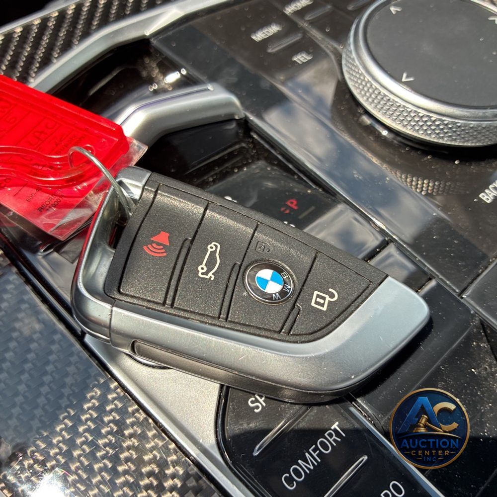 2023 BMW X7 M60i