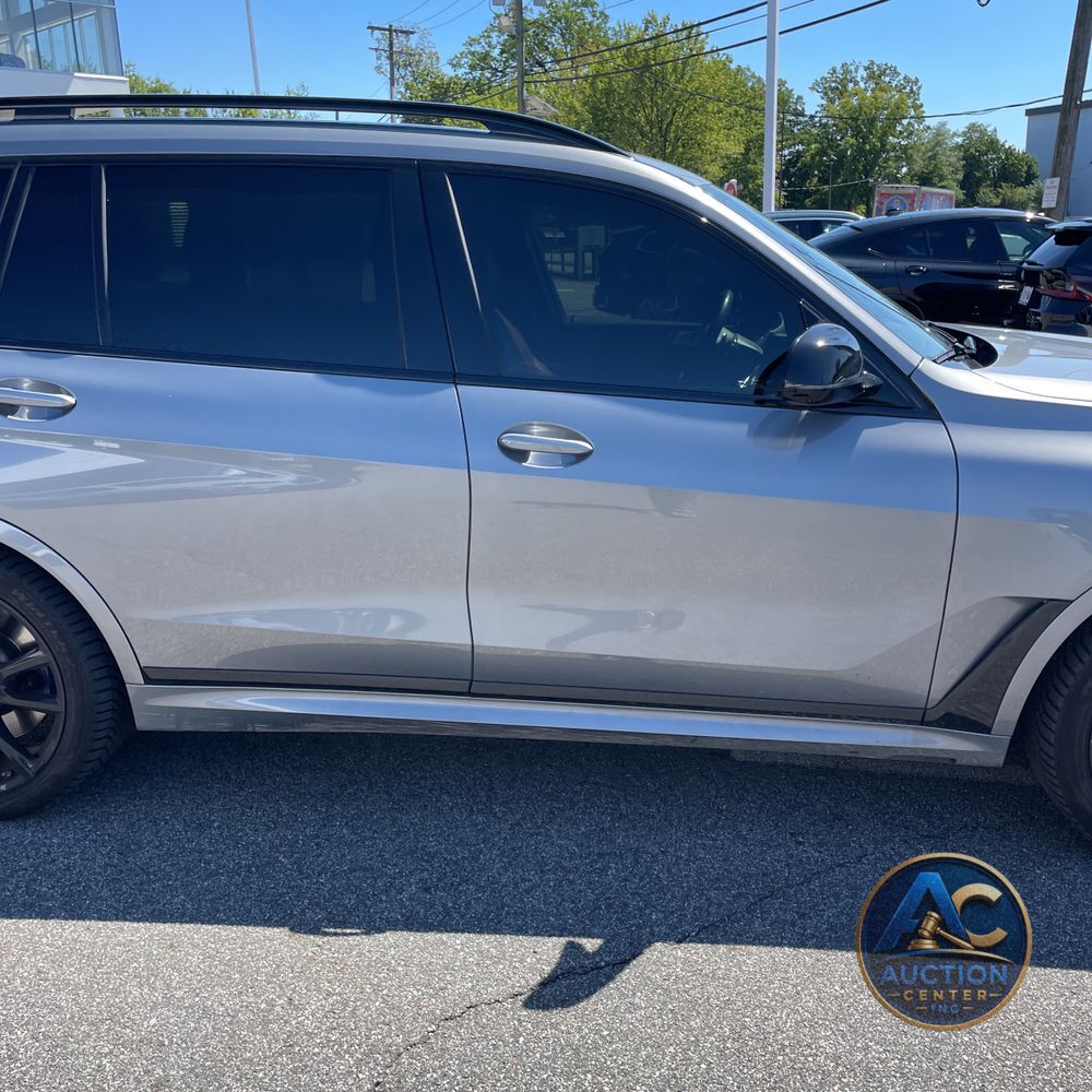 2023 BMW X7 M60i