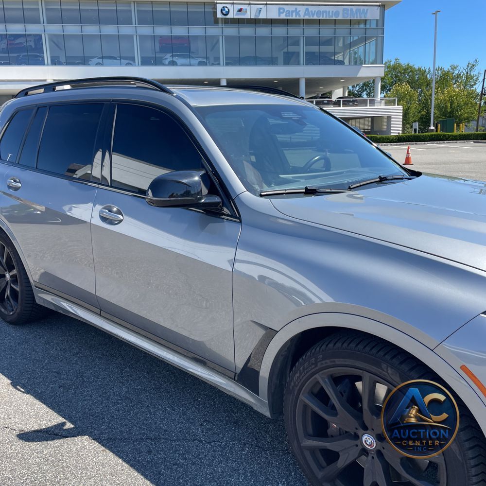 2023 BMW X7 M60i