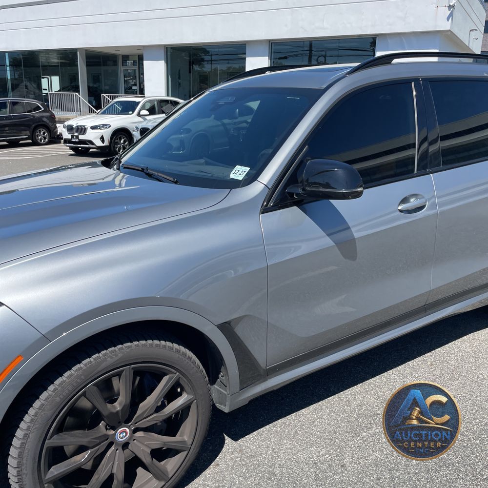 2023 BMW X7 M60i