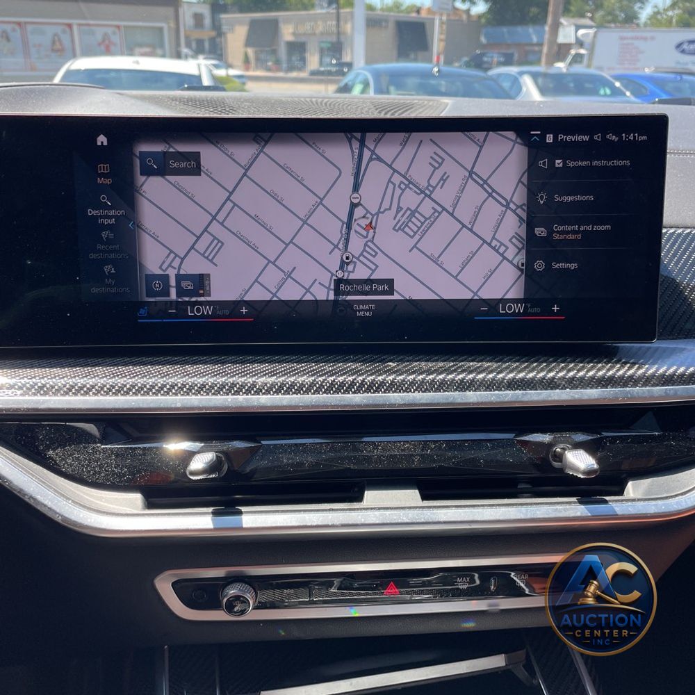 2023 BMW X7 M60i