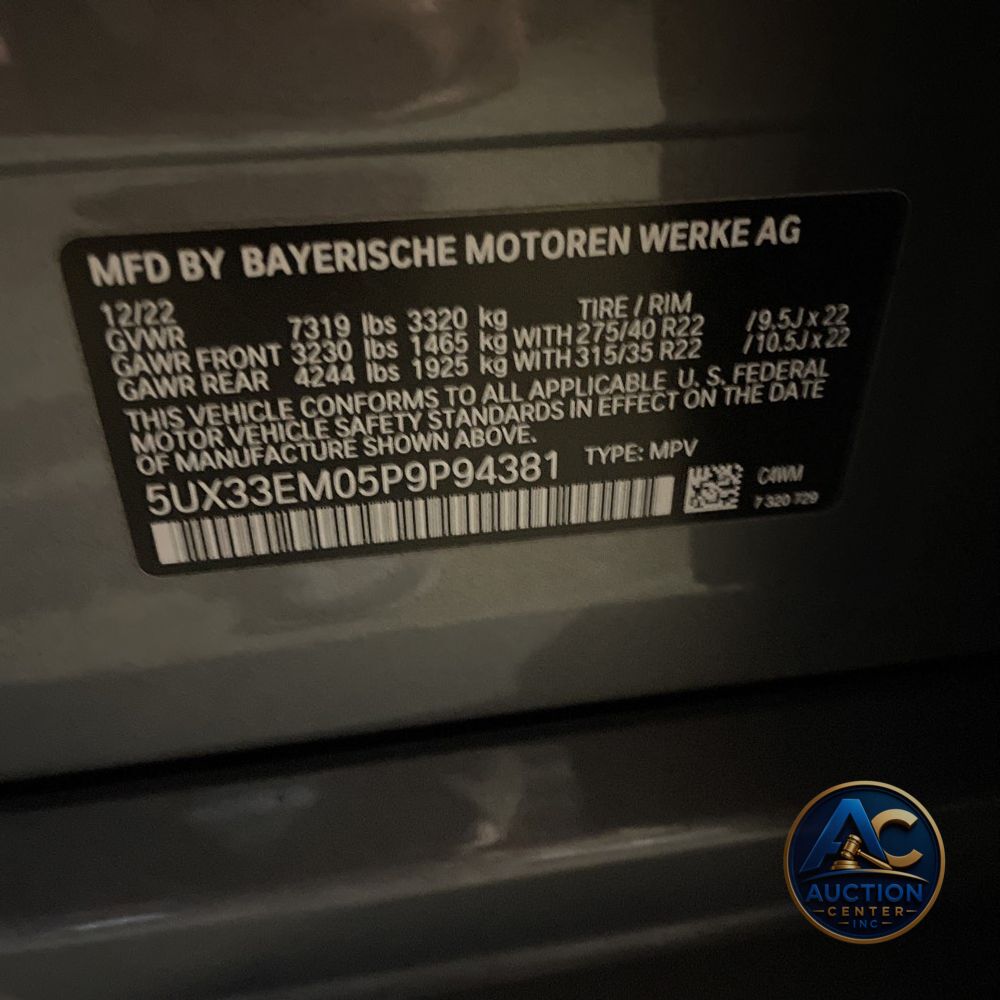 2023 BMW X7 M60i