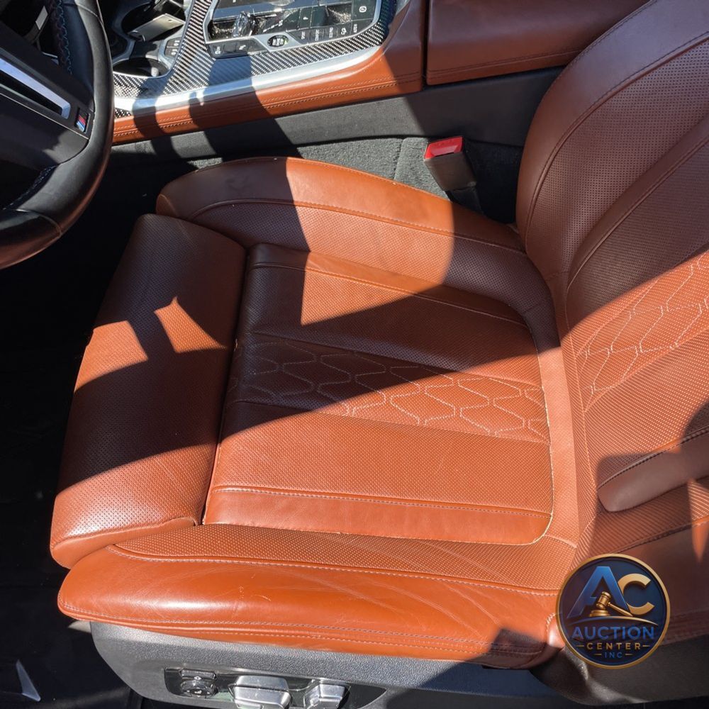2023 BMW X7 M60i