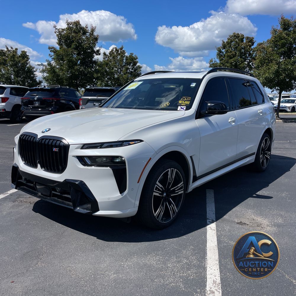 2024 BMW X7 M60i