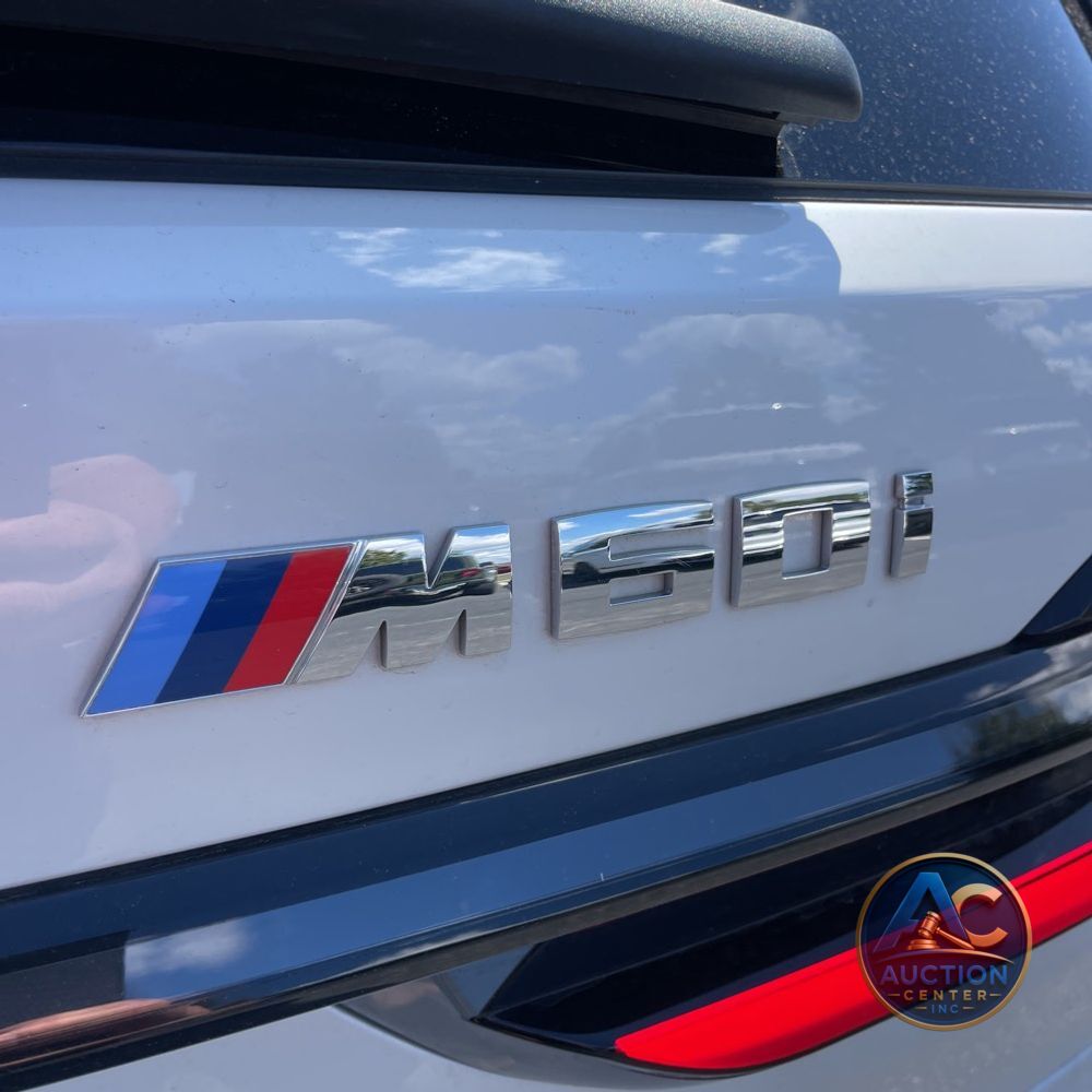 2024 BMW X7 M60i