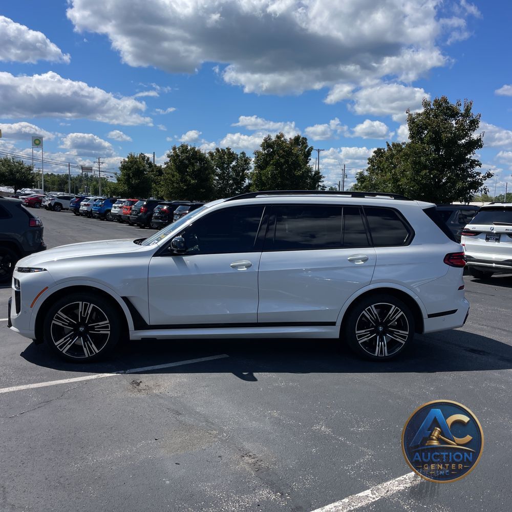 2024 BMW X7 M60i