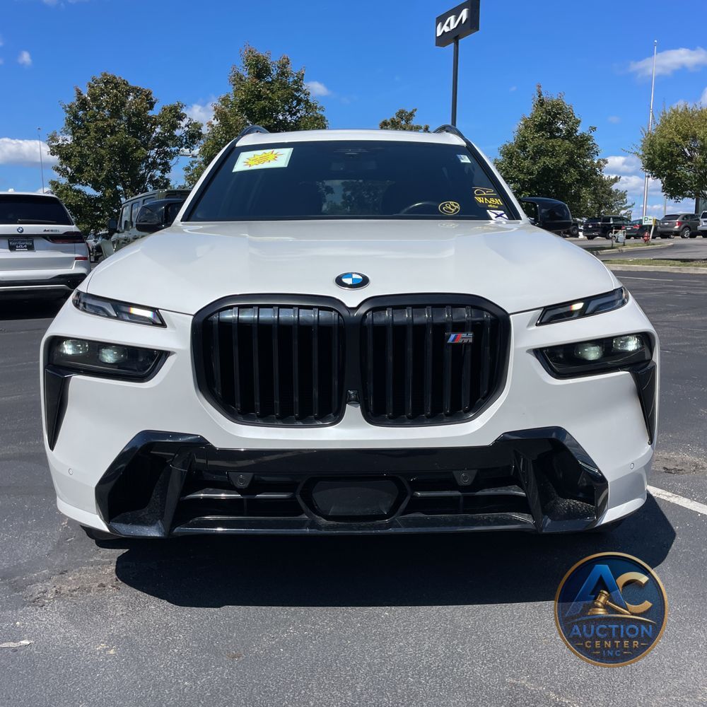 2024 BMW X7 M60i
