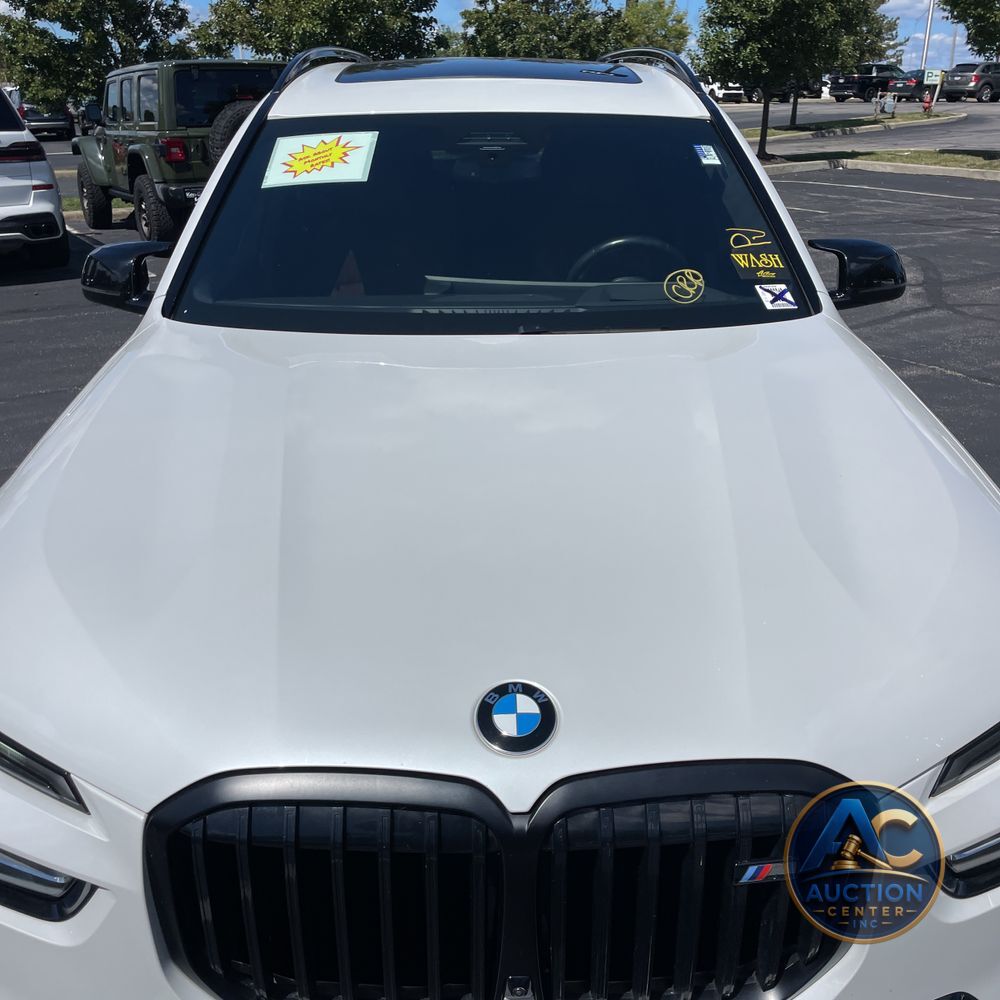 2024 BMW X7 M60i