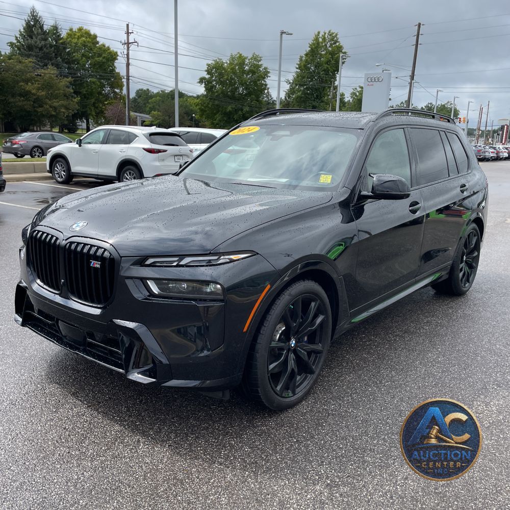 2024 BMW X7 M60i
