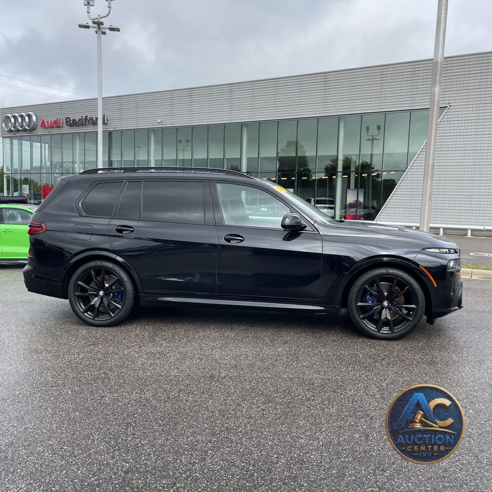 2024 BMW X7 M60i
