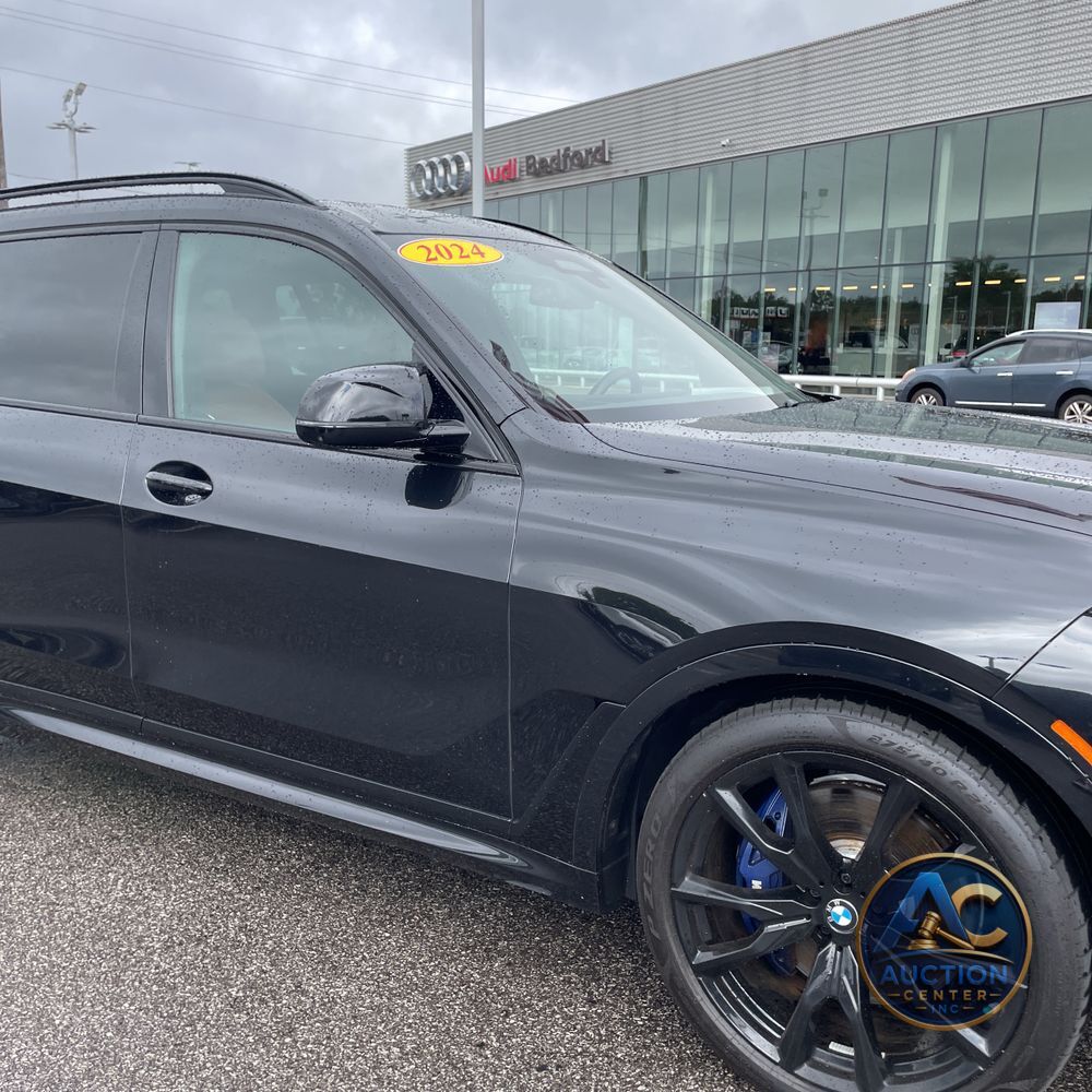 2024 BMW X7 M60i