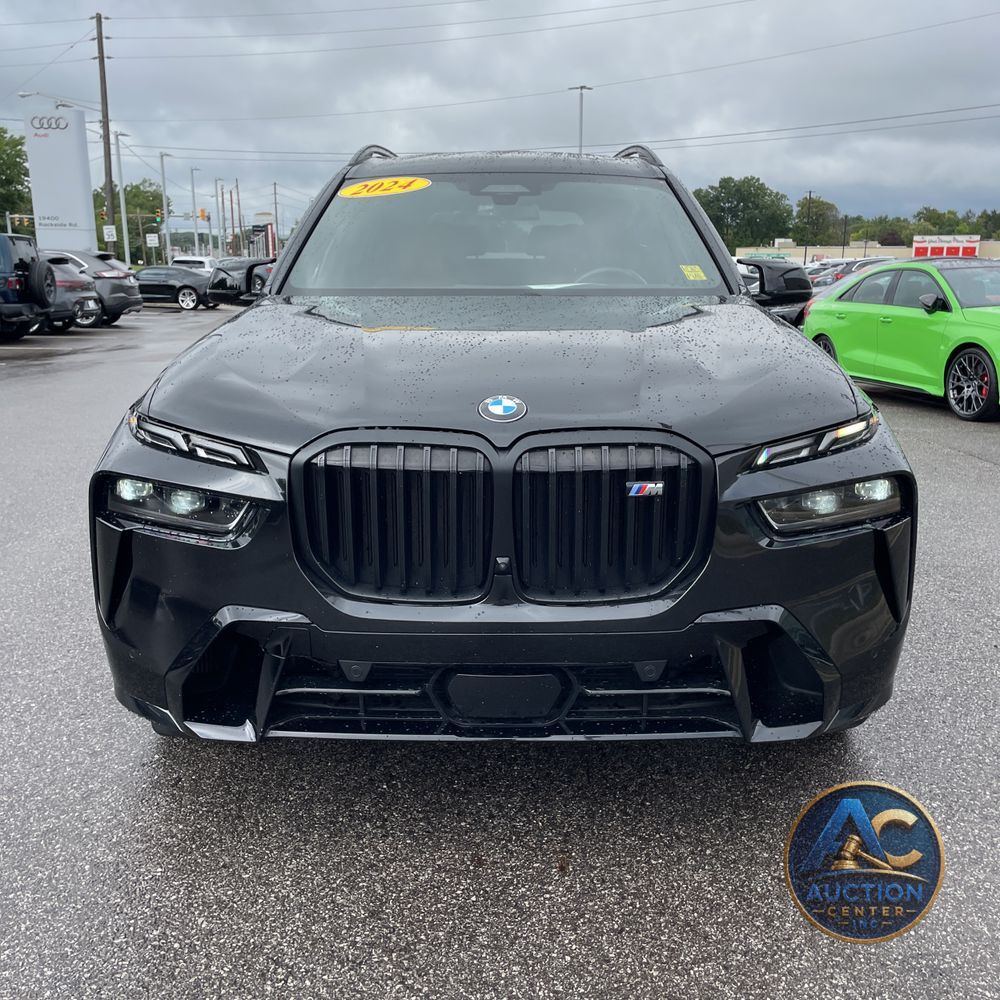 2024 BMW X7 M60i