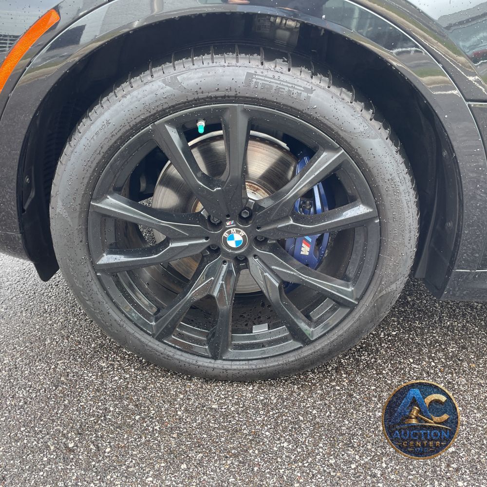 2024 BMW X7 M60i