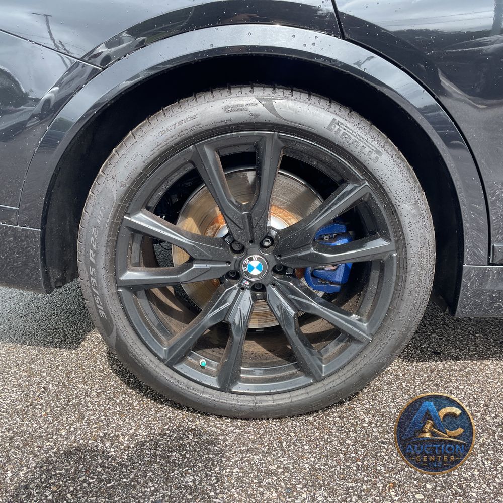 2024 BMW X7 M60i