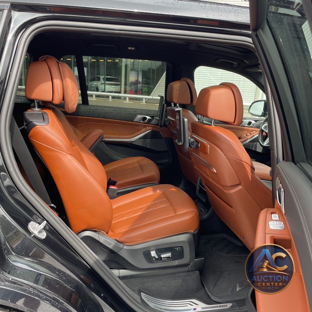 2024 BMW X7 M60i